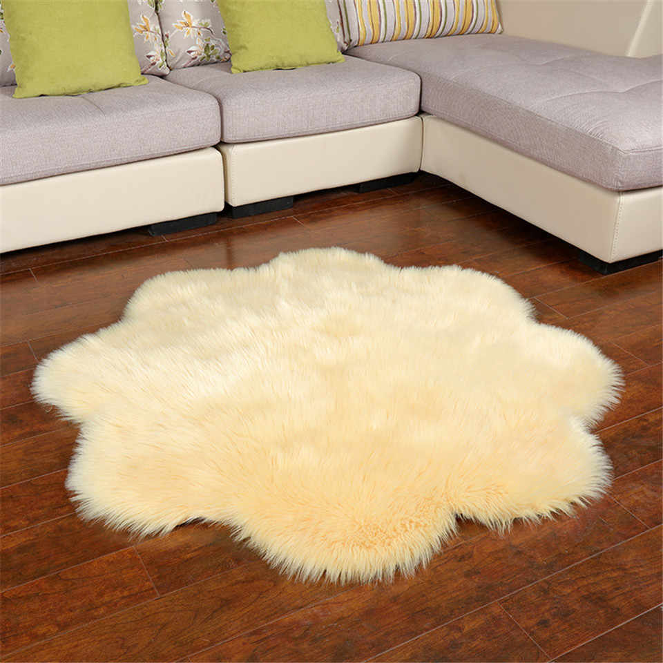 Flower Furry Rugs (4' x 4') - waseeh.com