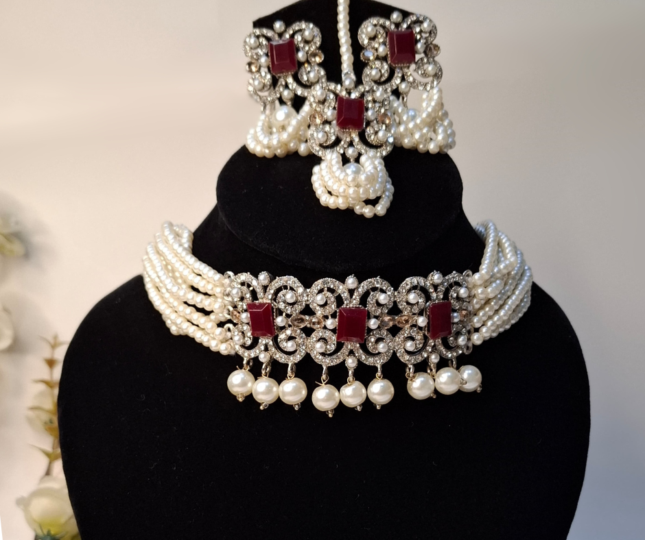 Glamour Radiance Choker Set