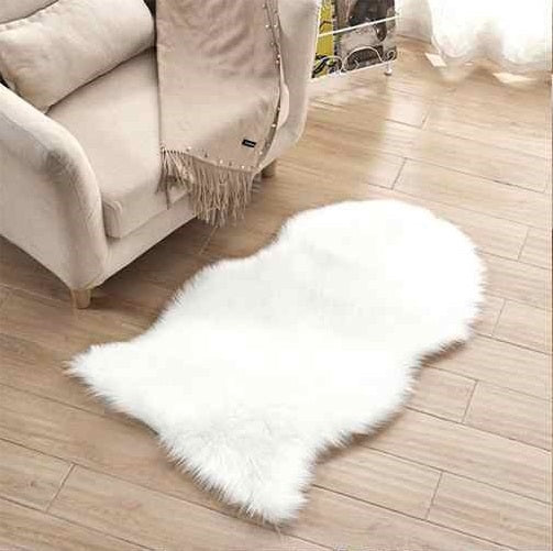 Eary Furry Rugs (2' x 3 ') - waseeh.com