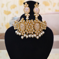 Esha Elegant Kundan Choker Necklace With Earrings