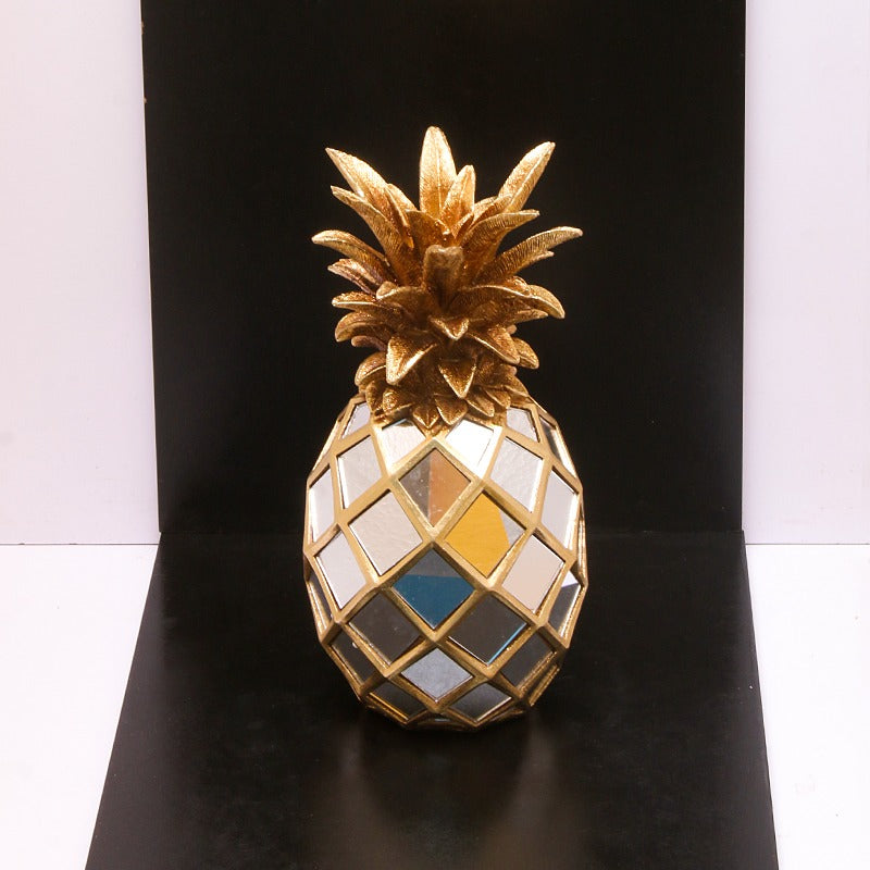 Pineapple Vase Statues - waseeh.com