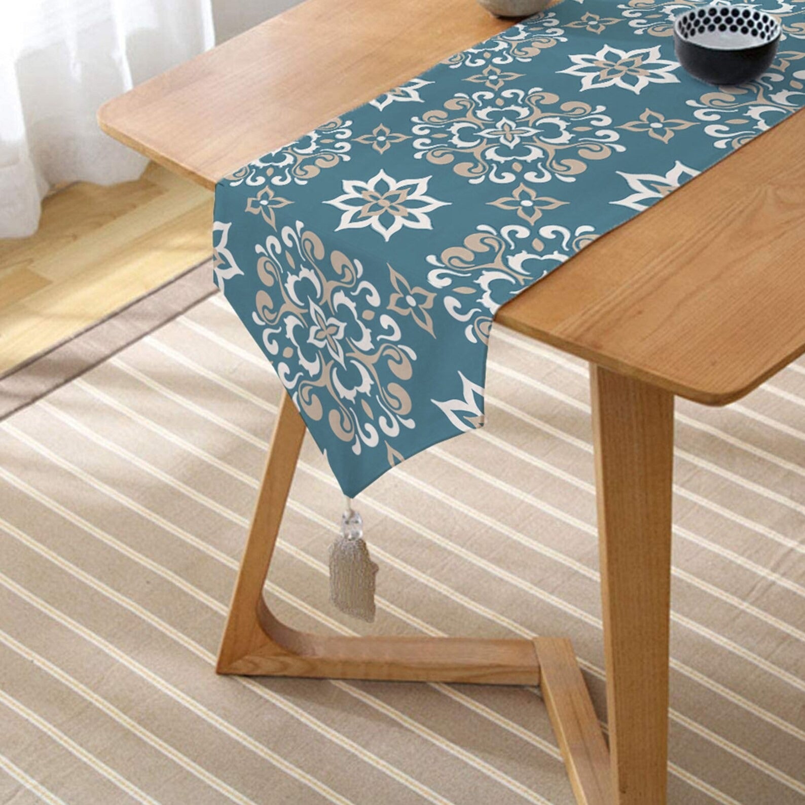 Lite Pace Nordic Dining Lounge Drawing Room Table Decor Runner - waseeh.com