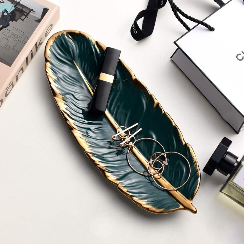 Nordic jewellery Feather Plate - waseeh.com